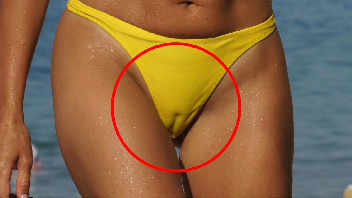 What Is Not Wrong With This Photo? (Lady With Huge Camel Toe